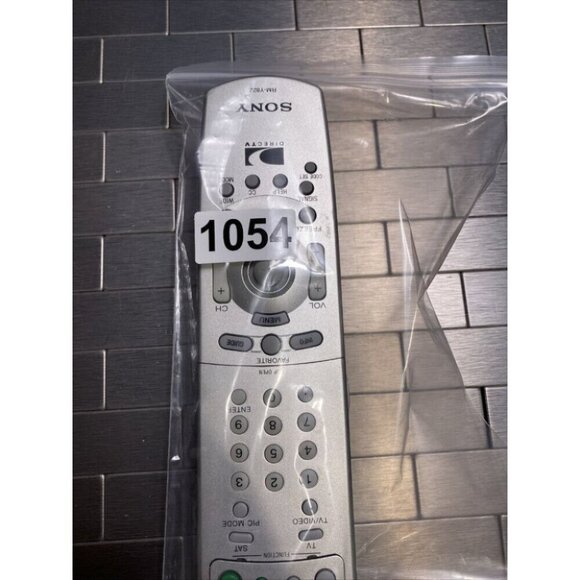 Genuine Sony RM-Y822 DirecTV TV Home Theater Remote Control - Picture 11 of 11